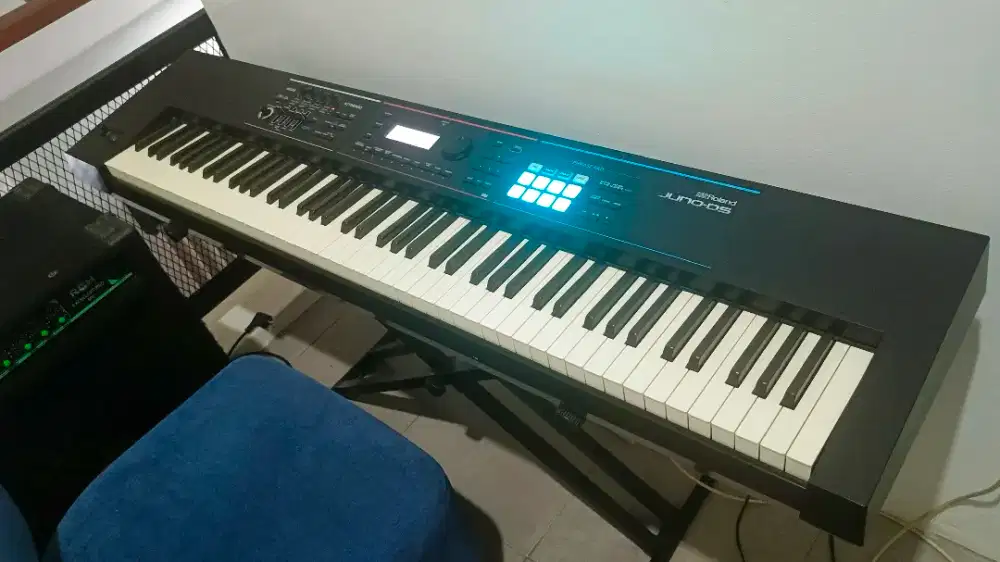 Roland Juno DS-88