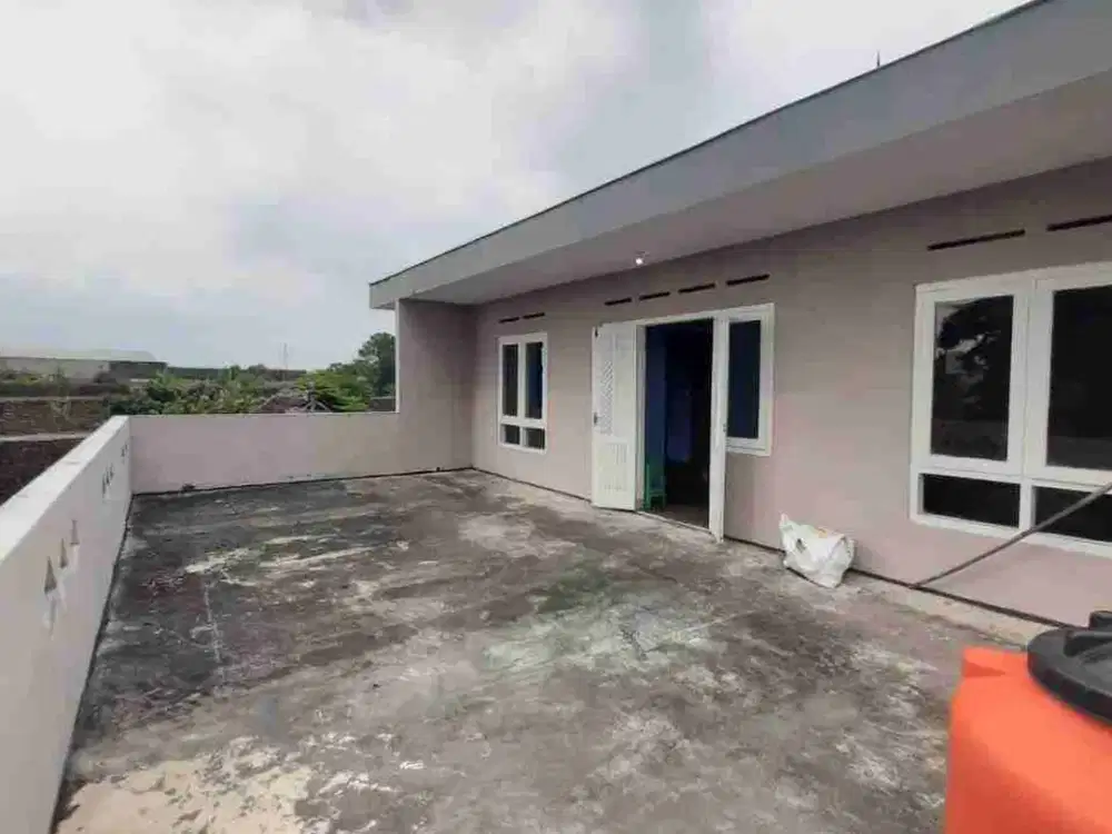 Rumah kamar banyak dekat Rsa UGM
