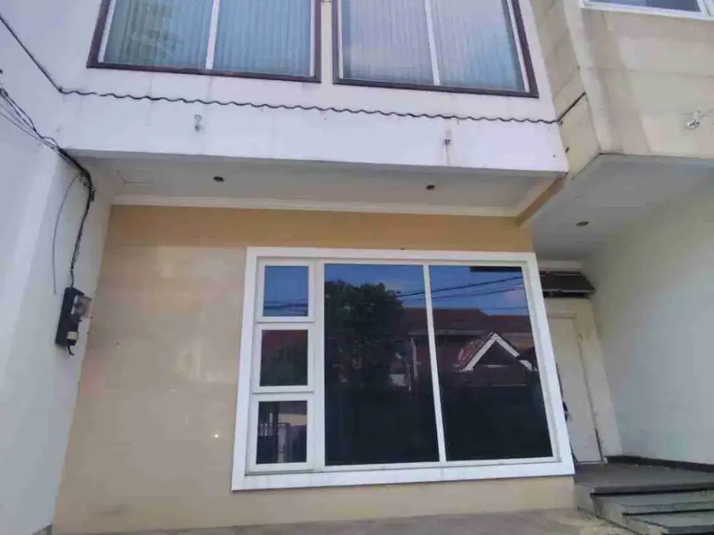 DIJUAL RUMAH SEMI FURNISHED DI KAYUPUTIH JAKARTA TIMUR