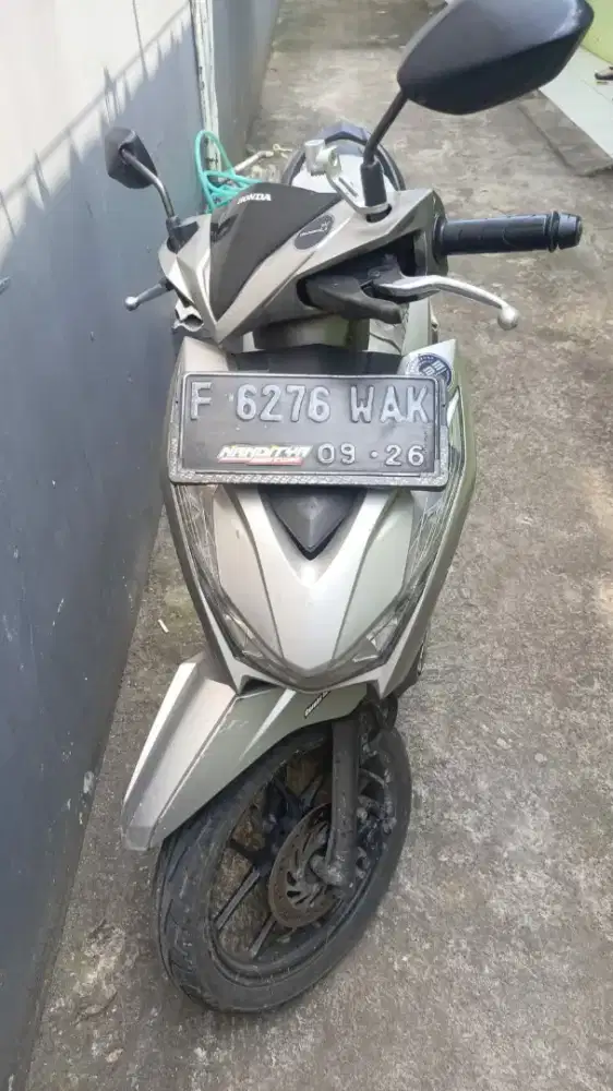 Honda beat 2021 silver