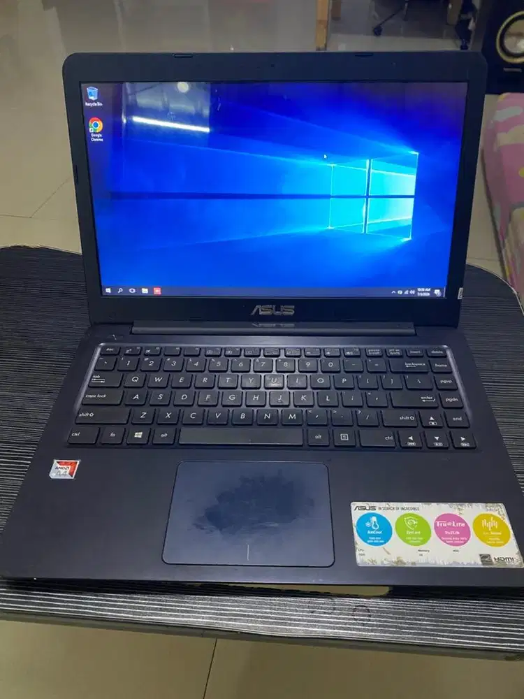 Laptop Azus tinggal pake