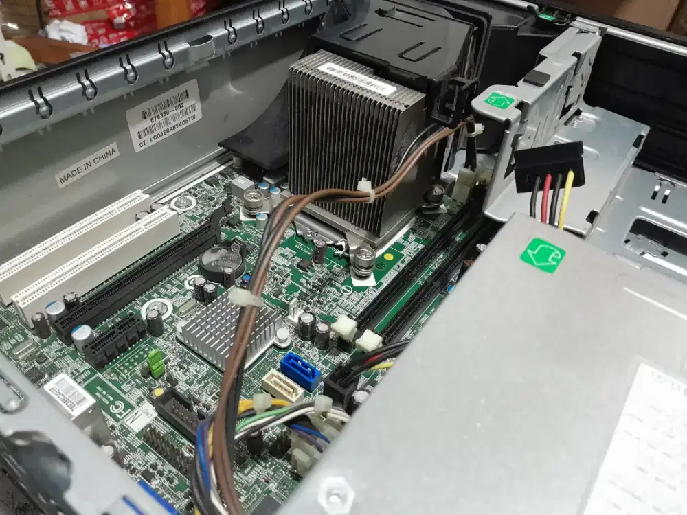 Jasa service komputer ,Trouble pada pc,install program,maintenance DLL