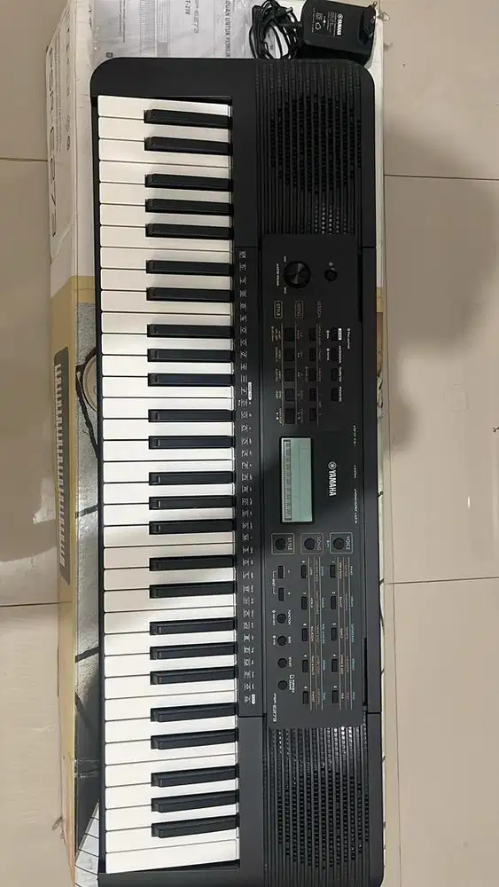 Keyboard Yamaha Psr e 273