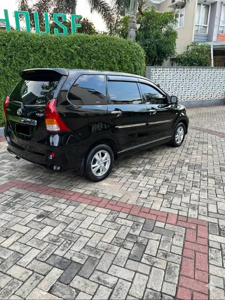 TOYOTA AVANZA VELOZ 1.5 MT 2014