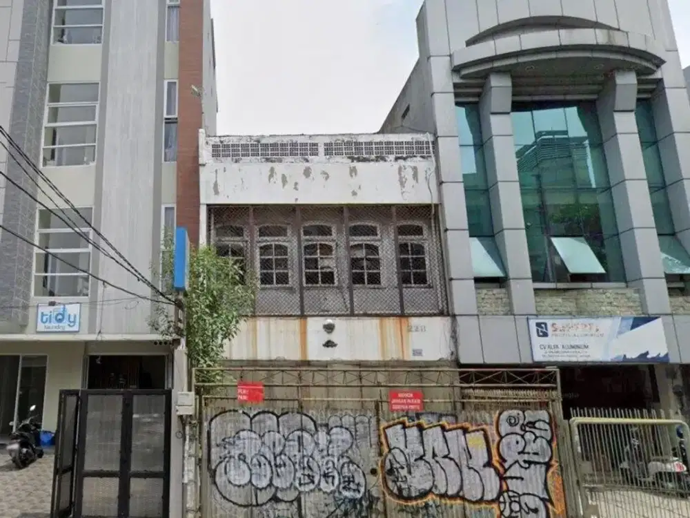 Dijual Ruko Strategis Pinggir Jalan Tanjung Duren Jakarta Barat
