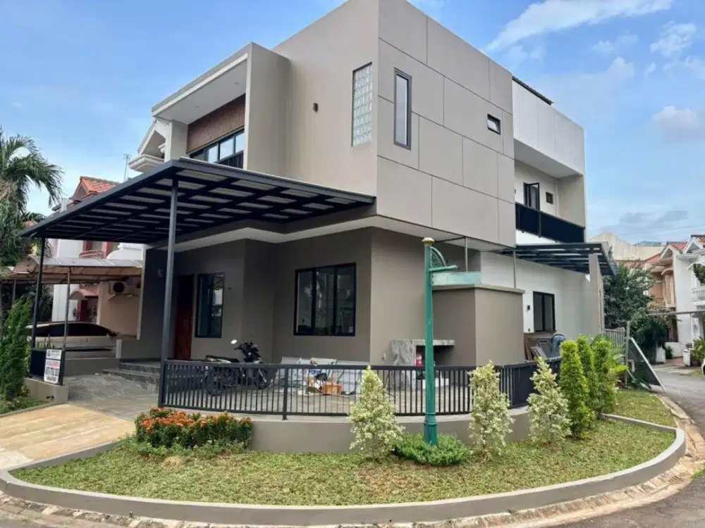 Dijual Rumah Hoek Terenovasi 2.5 Lantai Kelapa Gading Jkt Utara