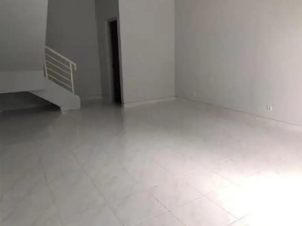 Dijual Ruko 2 Lantai Dekat Tarakanita Stella Maris Gading Serpong