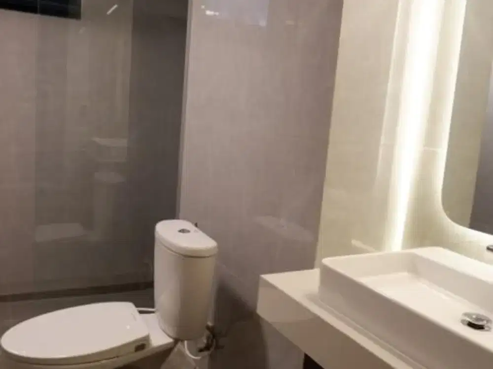 Disewakan Condominium Taman Anggrek 3Br Furnished Jakarta Barat
