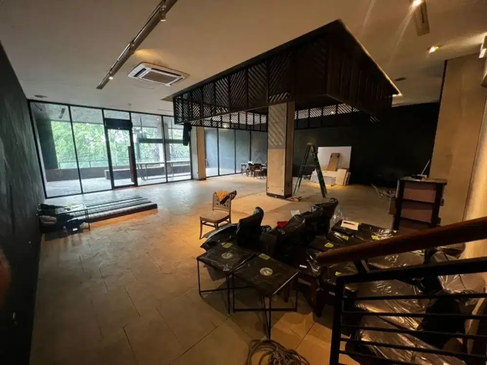 Disewakan Ruko Besar 3 Lantai Arteri Pondok Indah Jakarta Selatan