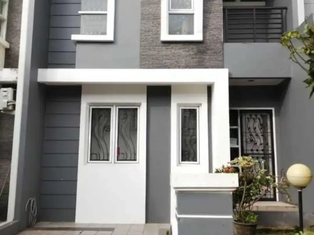 Disewakan Rumah Semi Furnished .Lantai Dekat Tol Gading Serpong