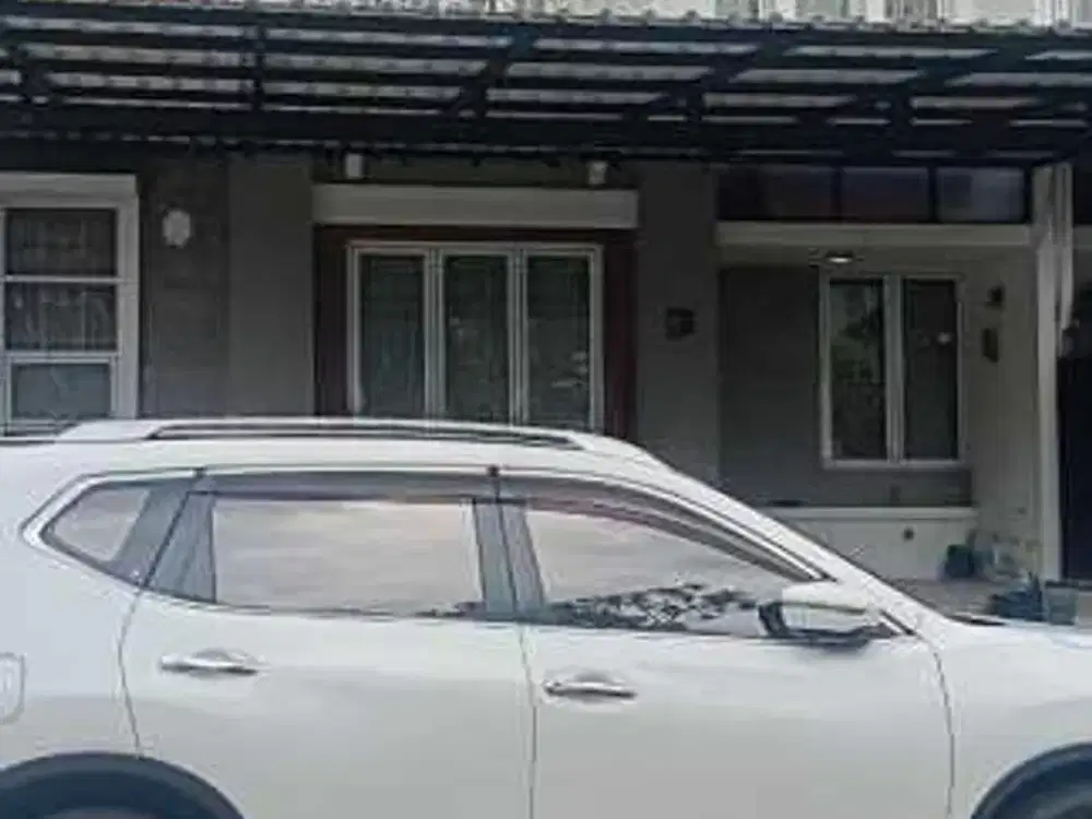 Disewakan Rumah Luas Siap Huni 2 Lantai di Gading Serpong