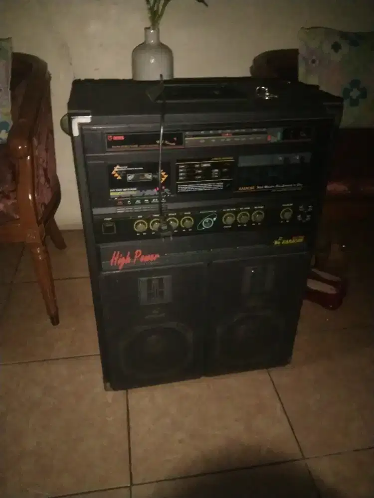 karaoke box vintage merk tens high power