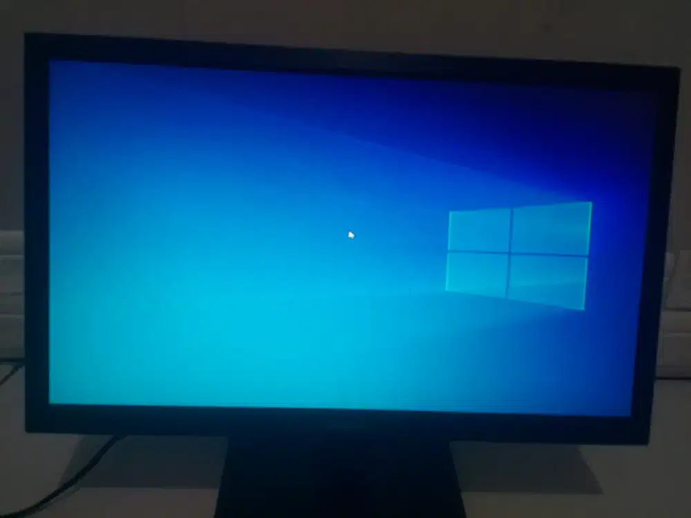 Monitor Samsung S19A330NHE 19inc + Adaptor
