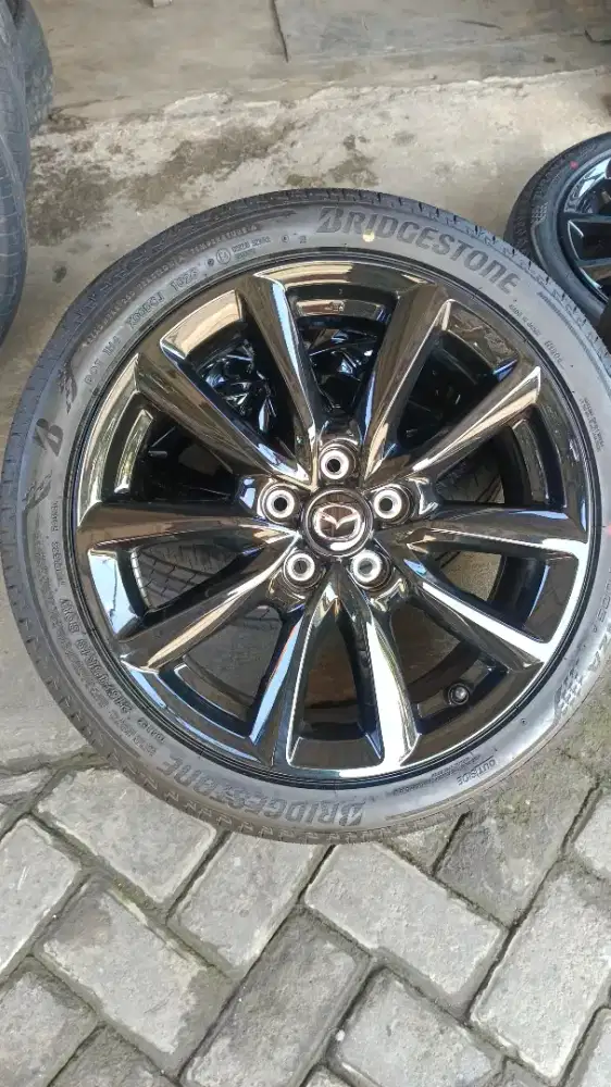 Velg Mazda3 hatchback r18 2026