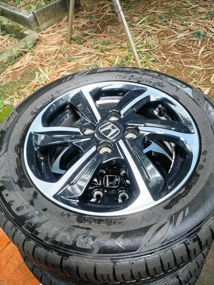 Velg dan ban Brio satya 2023