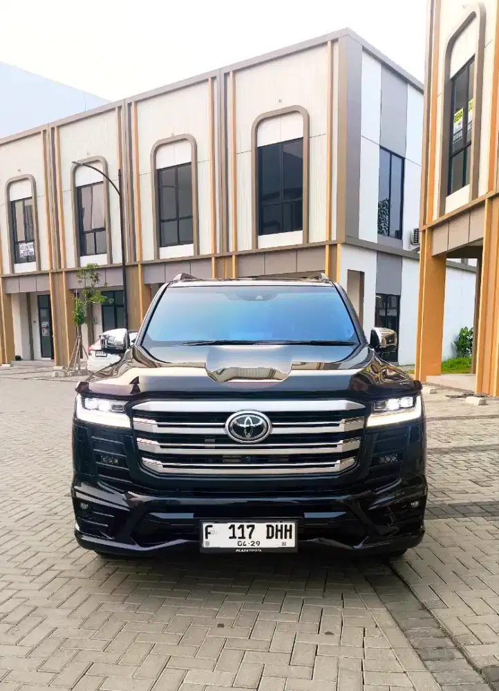 TOYOTA LANDCRUISER VX-R 300 3300cc AT Diesel 2024/2025