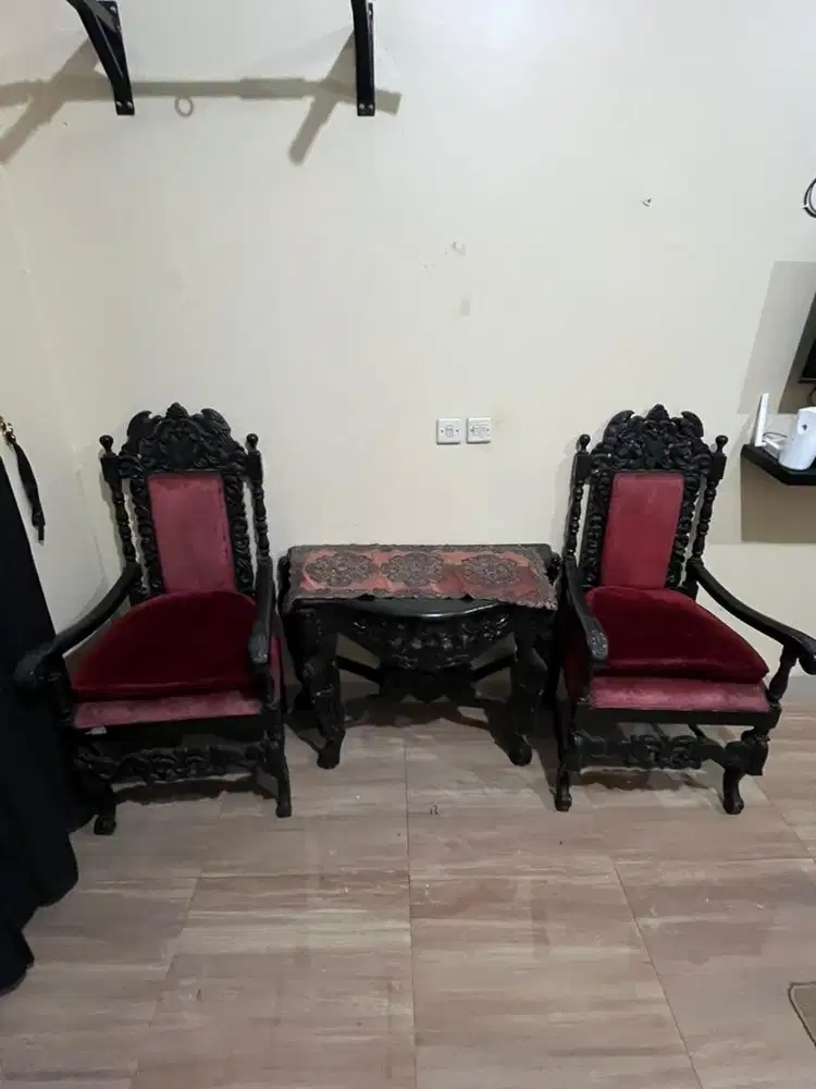 Kursi Tamu Ukir Klasik Antik 2 Kursi + Meja | Kayu Kokoh | Siap Pakai