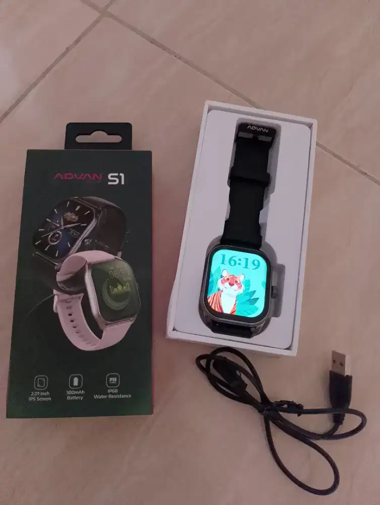 jam tangan S1 kondisi masih normal bagus mulus no minus minus negoo