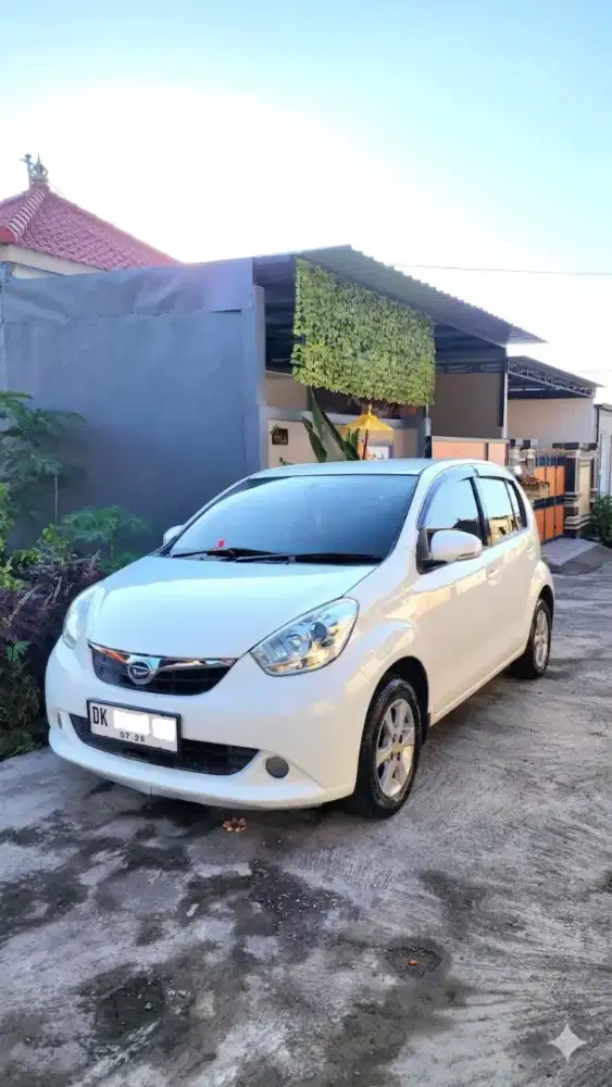 Daihatsu Sirion 2013 MT