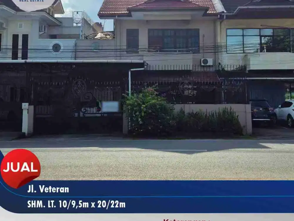 Rumah 2 Lantai Tepi Jalan
