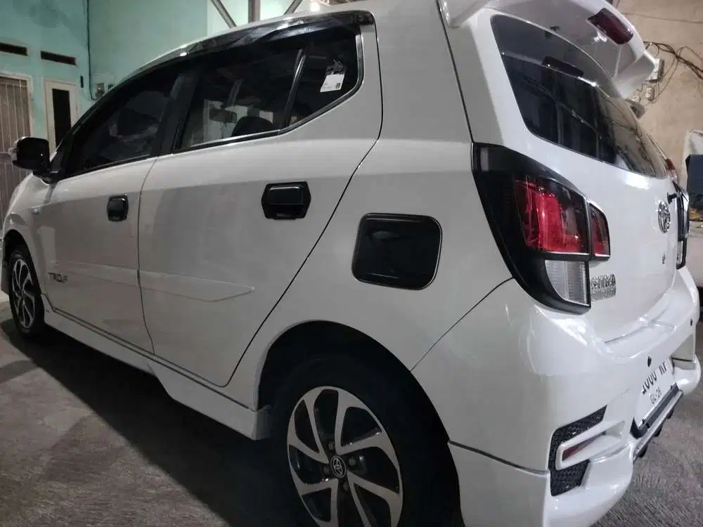 Toyota Agya TRD MT 2018 jarang pake kilometer. 22 ribu
