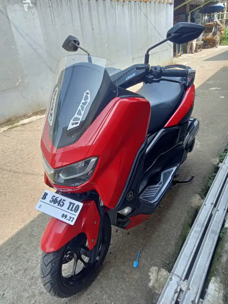 Yamaha Nmax merah glosy