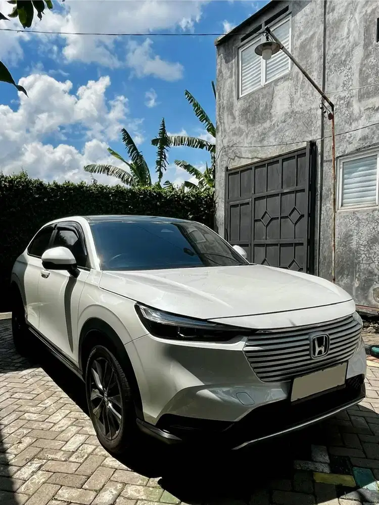 For Sale 2023 Honda hrv tipe se matic - Pajak Panjang - Like NEW