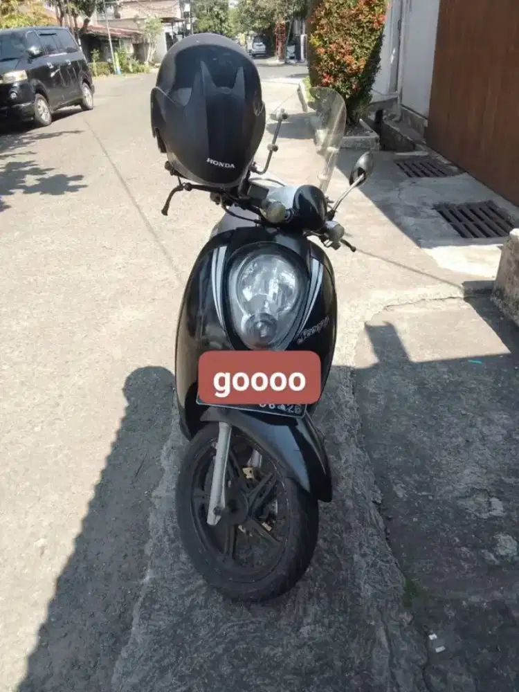 Scoopy 2011 komplit