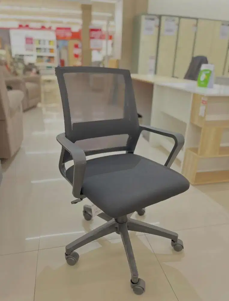 Kursi kantor yake by selma
