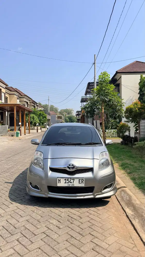 TERMURAH!! YARIS S LIMITED AT 2011