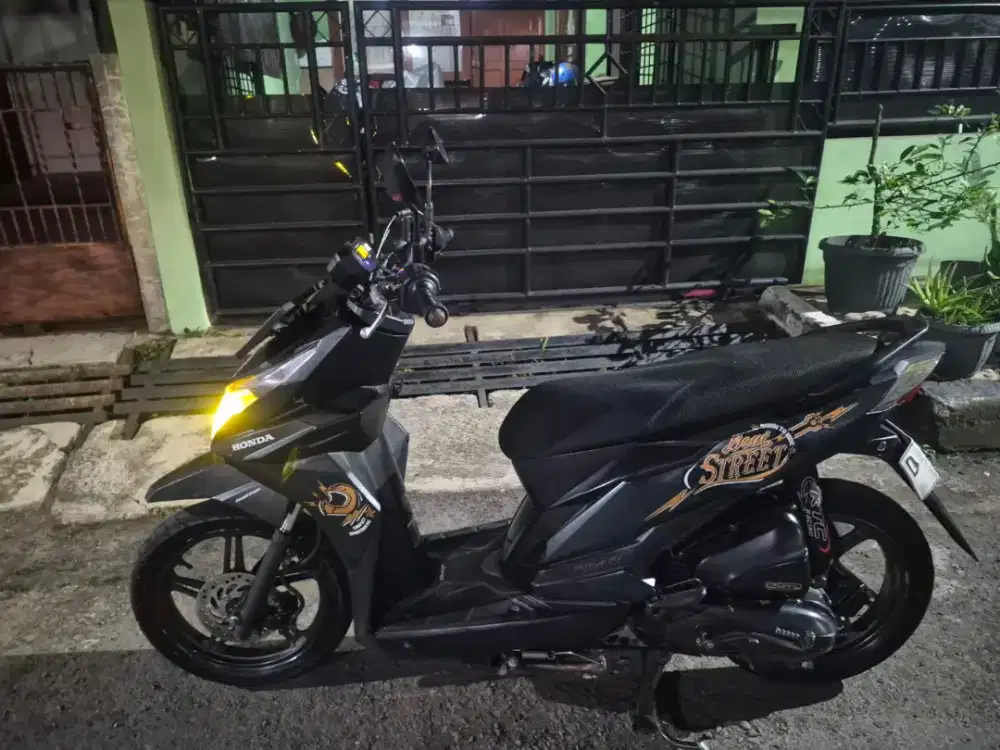Dijual Honda Beat Street 110 2019 Mulus Terawat - Tangan Pertama