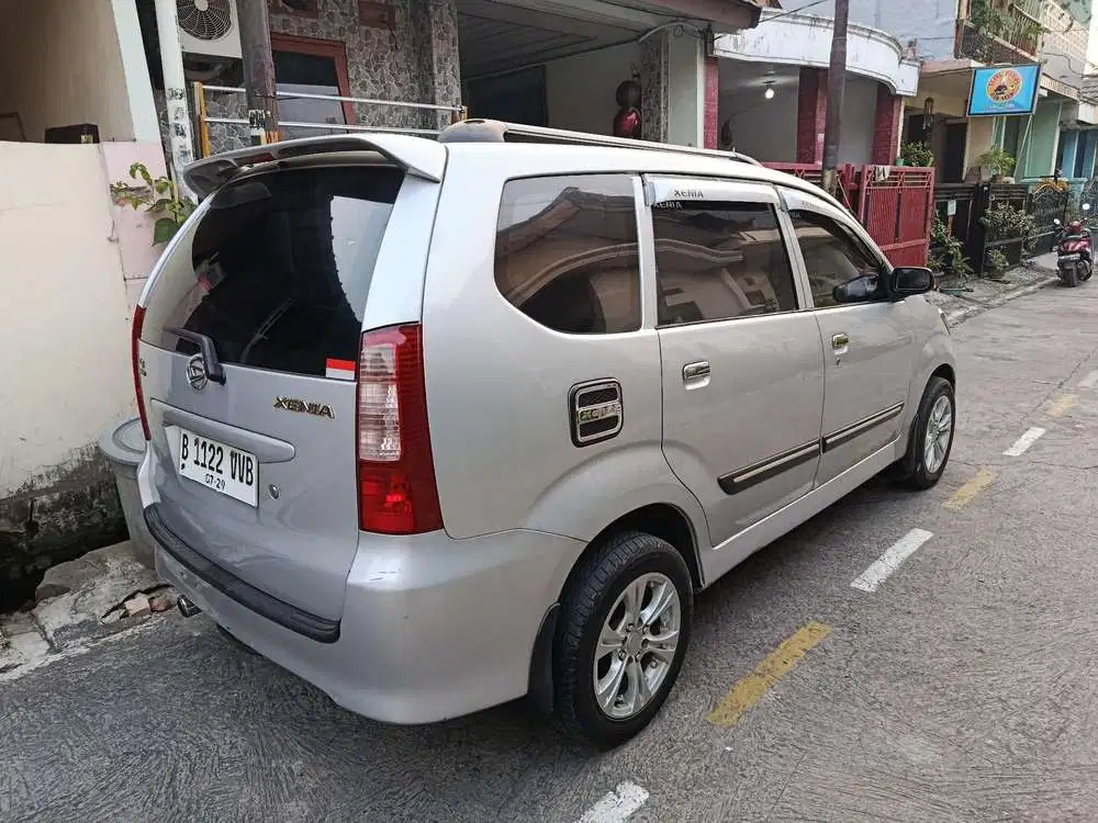 Daihatsu Xenia 2005 Bensin