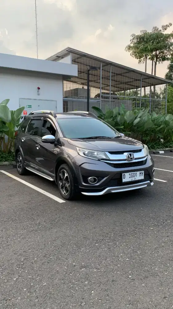 Honda BR-V E Prestige 2016