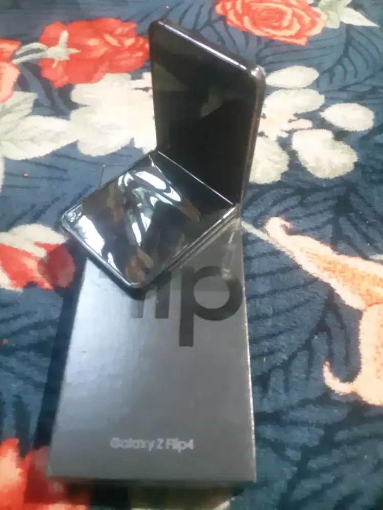 Samsung z flip 4 8/256GB 5G