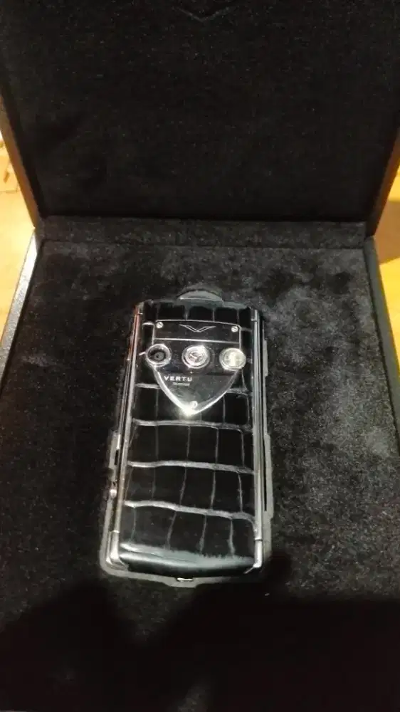 Vertu constelation T croco touch