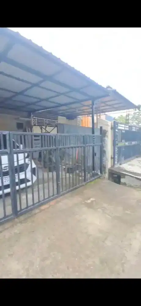 Disewakan rumah/kos kosan lokasi strategis, aman. Dekat kemana mana
