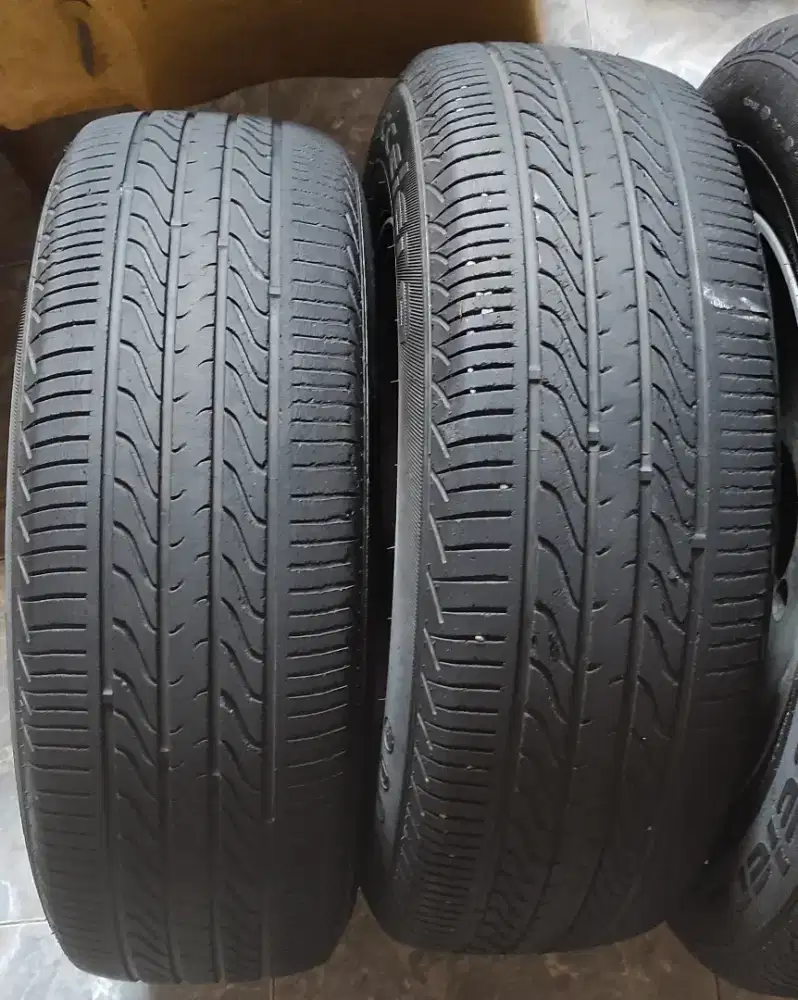 Ban r15 215/65 jimny katana sierra escudo sidekick feroza taft innova