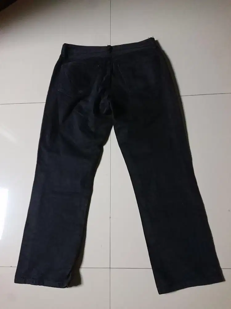 celana uniqlo hitam jeans