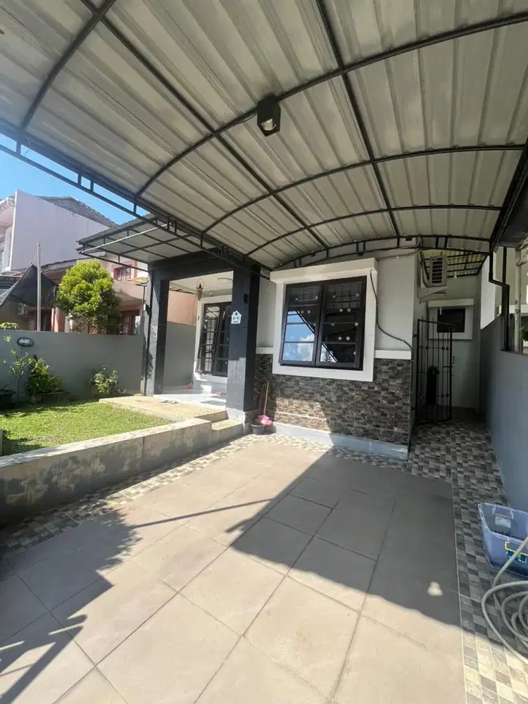 Turun Harga!! Jual Rumah Siap Huni di Balikpapan Baru - Montreal