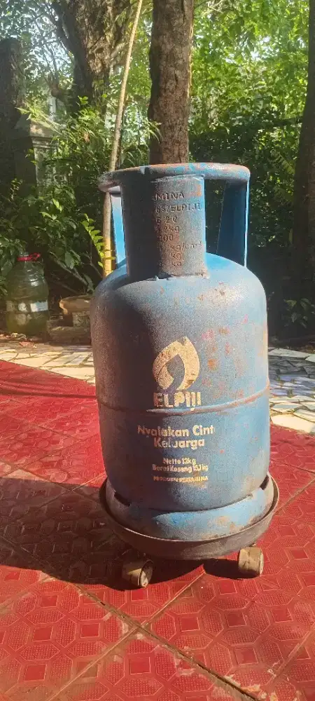 Jual tabung gas biru 12kg kondisi bagus