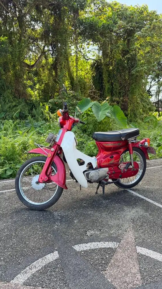 Honda C70 Tahun 1980