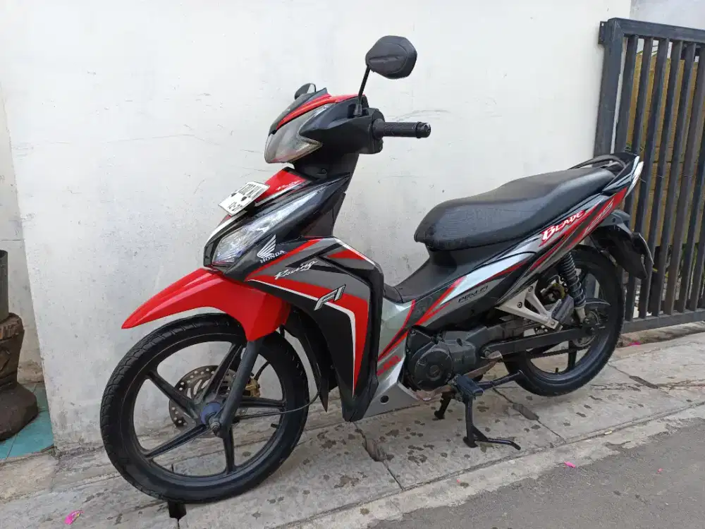 Honda blade 125 2014 lengkap pajak hidup