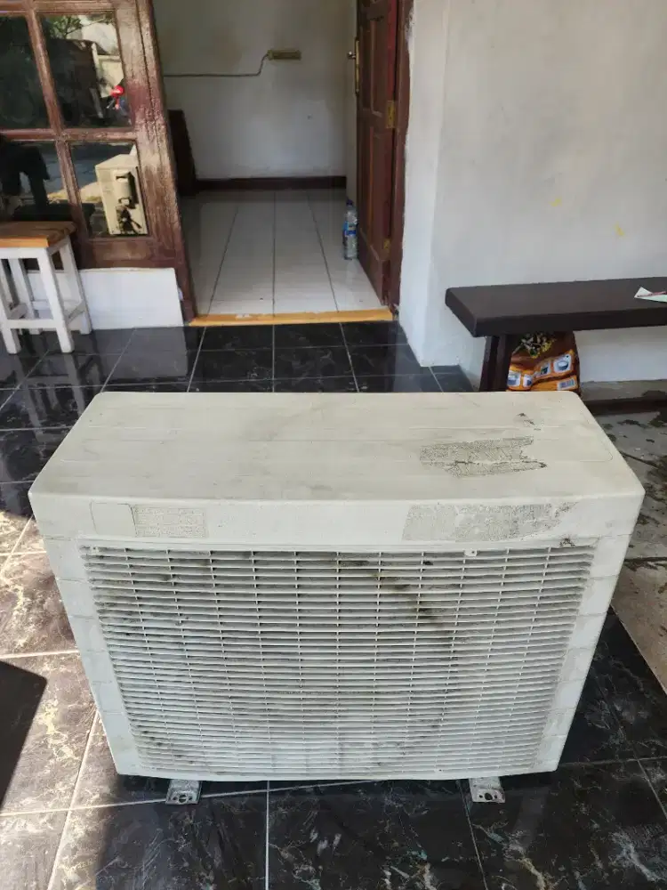 Ac Daikin 1pk lengkap outdoor dan indoor