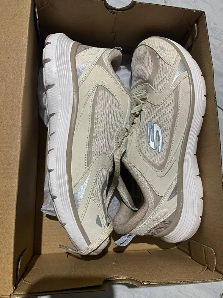 Sepatu Ori Skechers Flex Appeal 5.0 Women's Training Shoes - Natural