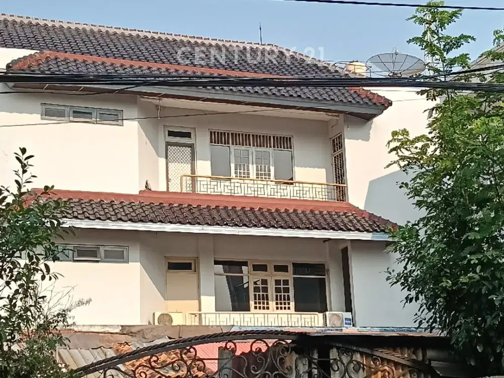 Gedung Kantor 3 Lantai Di Cikini Jakarta Pusat