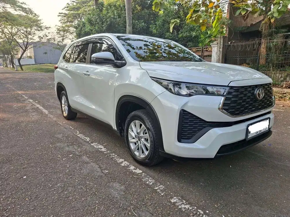 Toyota Kijang Innova 2023 Bensin