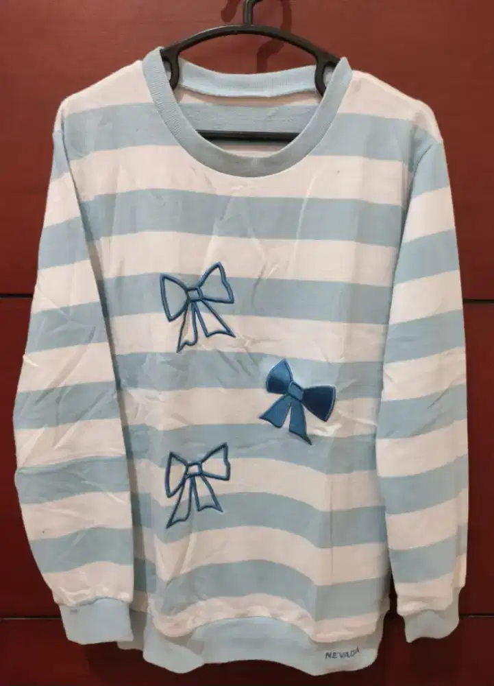 Kaos warna selirit silver