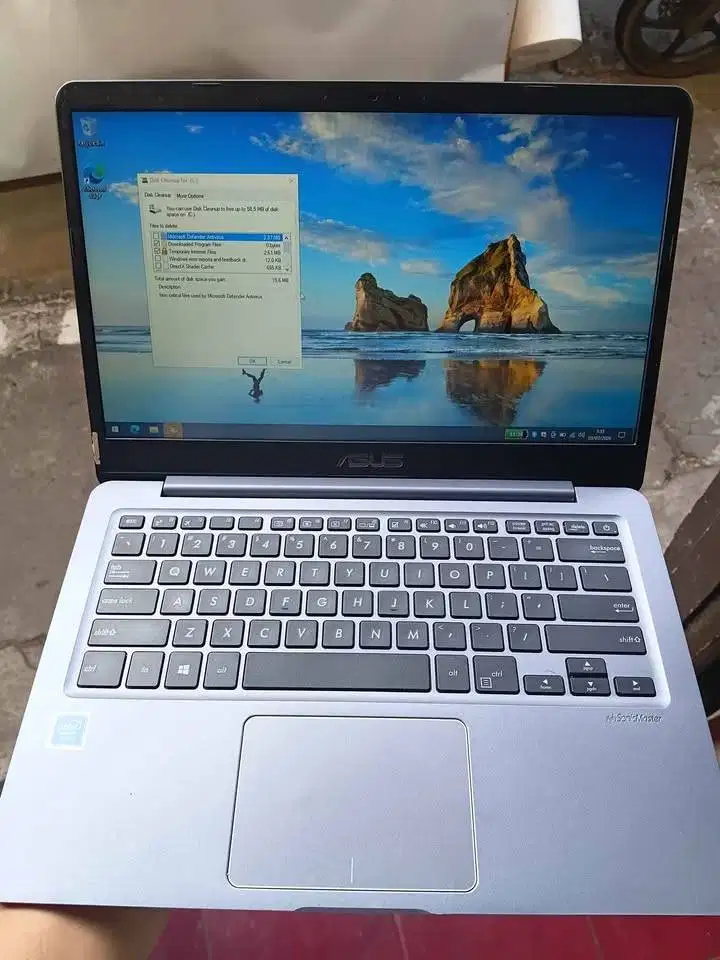 Laptop Asus E406 Intel N4000 Ram 4GB DDR4 SSD Samsung 64GB harga 1.2jt