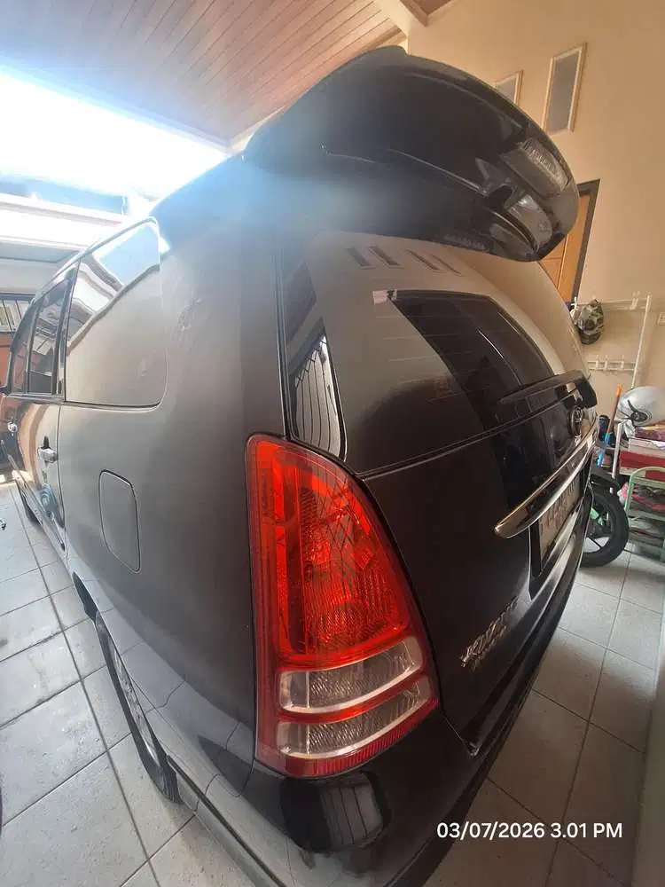 Toyota Kijang Innova 2005 Bensin