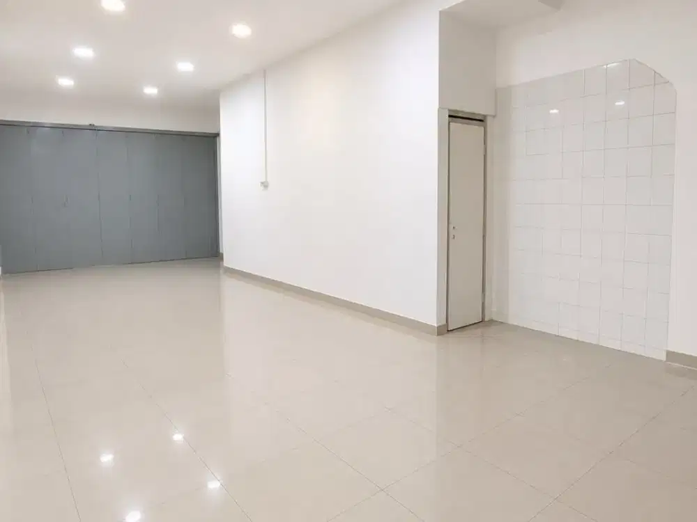 Dijual Ruko 2 Lantai Nyaman Siap Pakai Cocok untuk Usaha Lokasi di Gunung Batu Bandung
